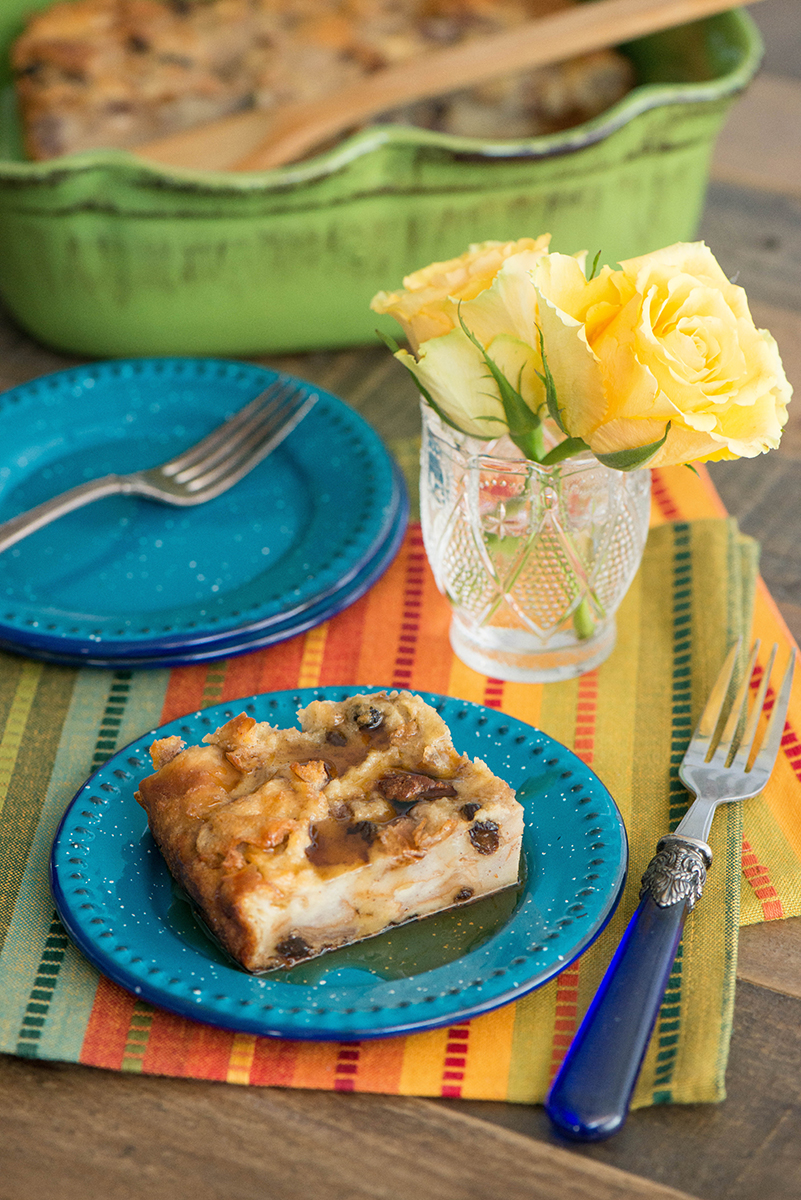 Mexican Bread Pudding | Budín de Pan Mexicano - Nibbles ...